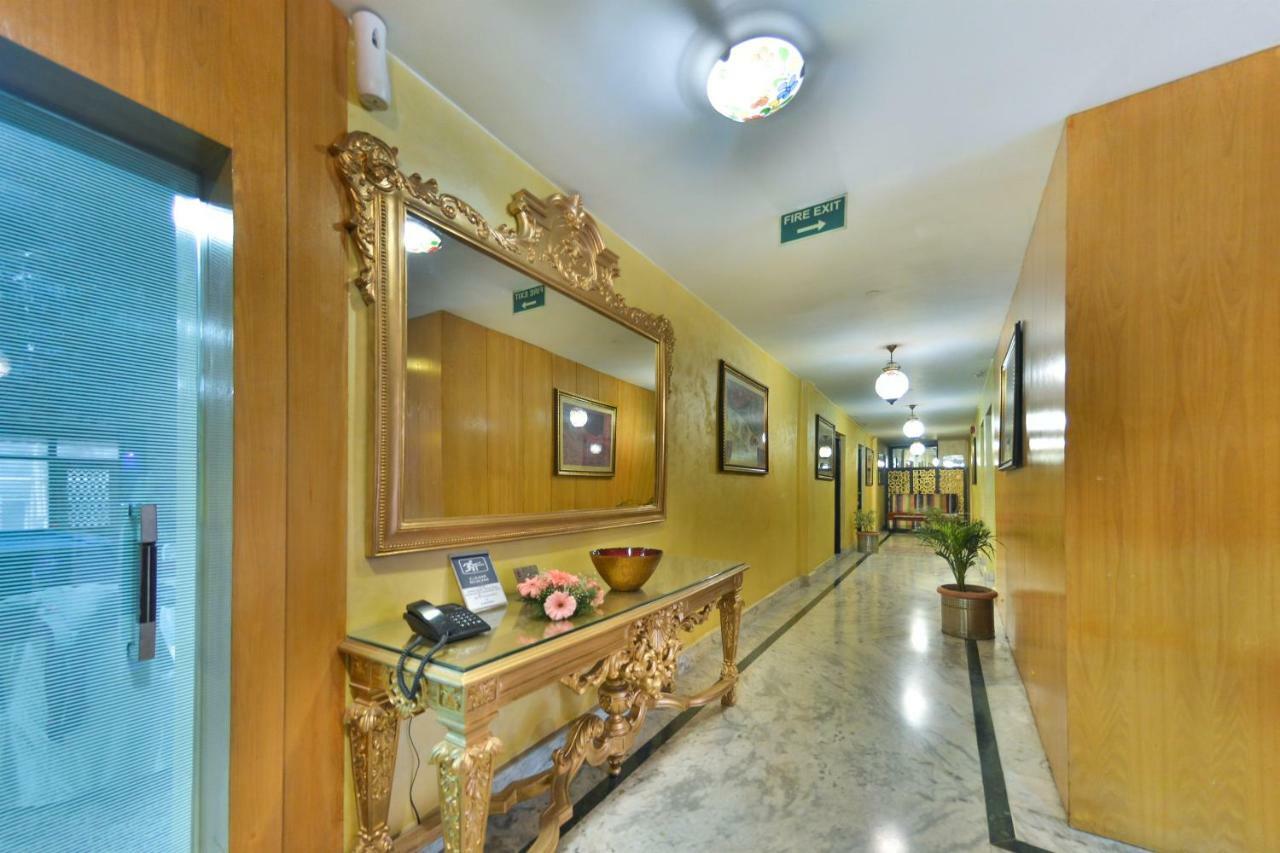 Batra Hotels And Residences Srīnagar 外观 照片