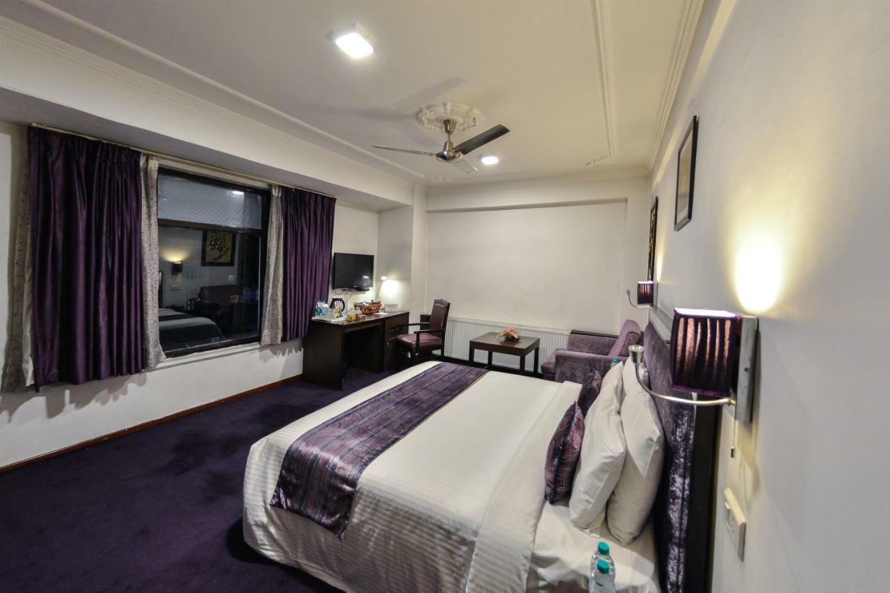 Batra Hotels And Residences Srīnagar 外观 照片