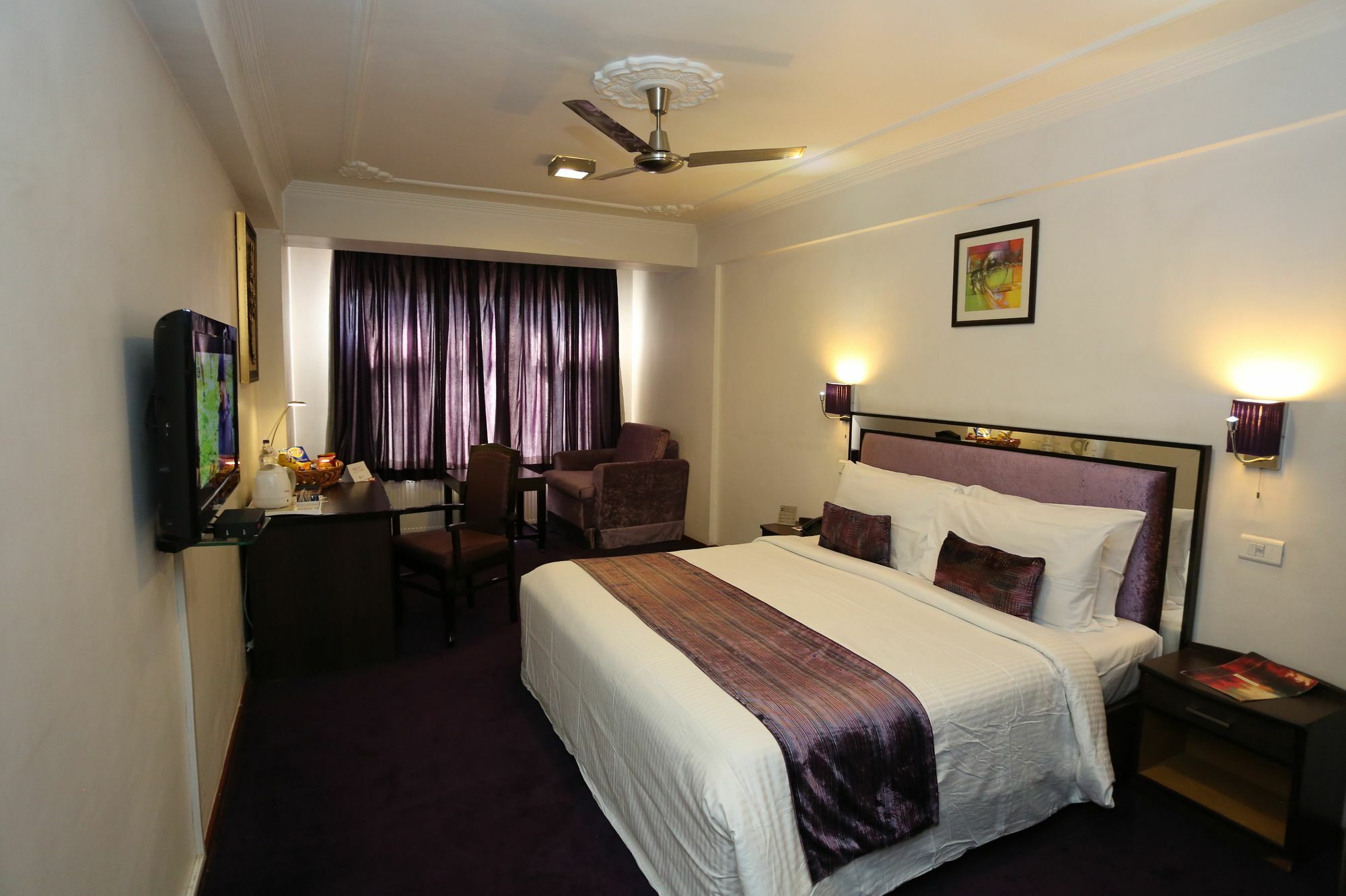 Batra Hotels And Residences Srīnagar 外观 照片
